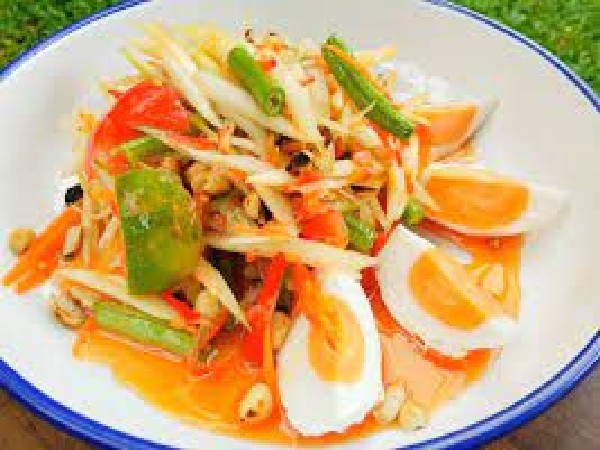 เมนูพิเศษส้มตำไทยไข่เค็ม+ข้าวเหนียว  รับ 1/01/69